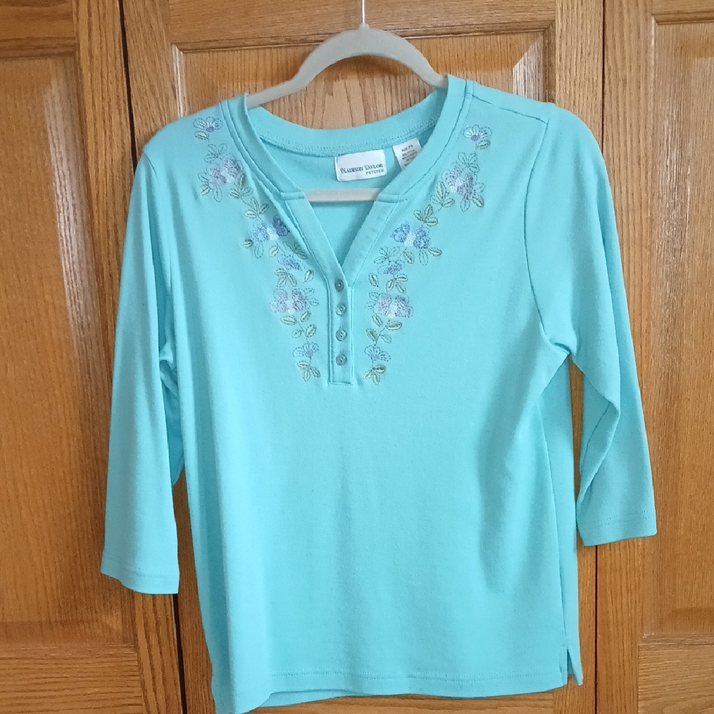 Madison Taylor Women's Aqua Embroidered Blouse Size PS